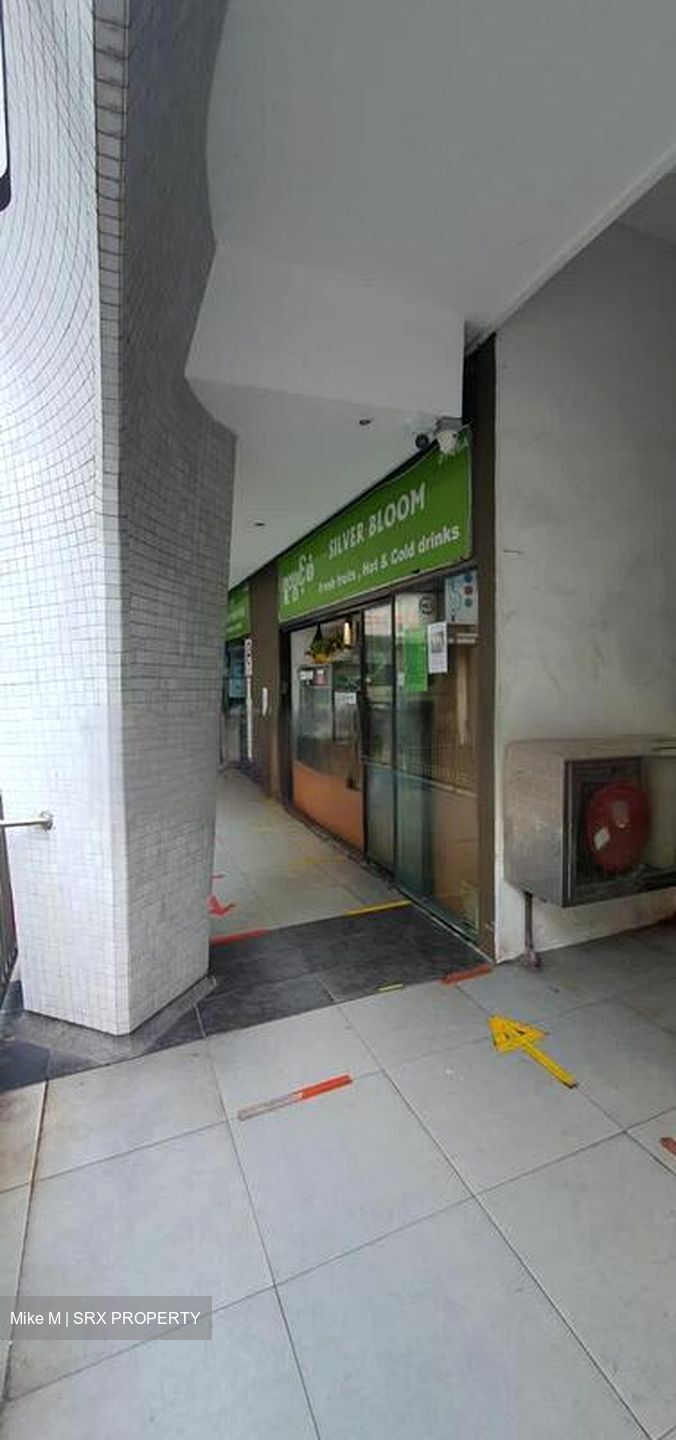 Peninsula Plaza (D6), Shop House #569566791